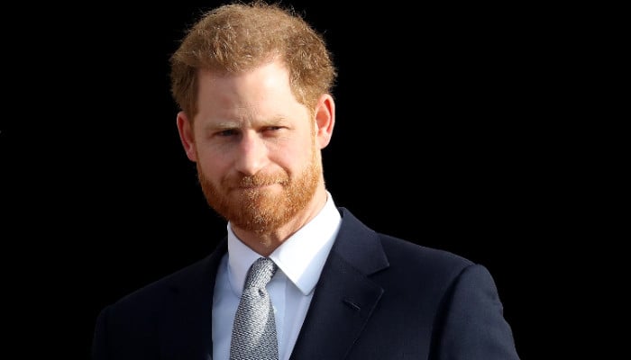 Pangeran Harry ‘serius berpikir untuk kembali ke Inggris’