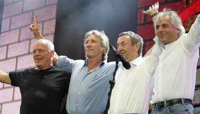 Pink Floyd bergabung dengan penyanyi Ukraina yang terluka dalam lagu baru