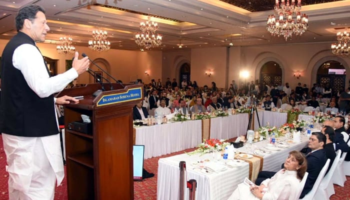 PTI ChairmanImran Khan addresses aShaukat Khanum Fundraising Ceremony in Islamabad, on April 10, 2022. — RadioPakistan