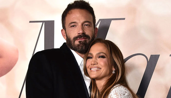 Jennifer Lopez, Ben Affleck ‘bahkan tidak berbicara’ tentang rencana pernikahan: sumber