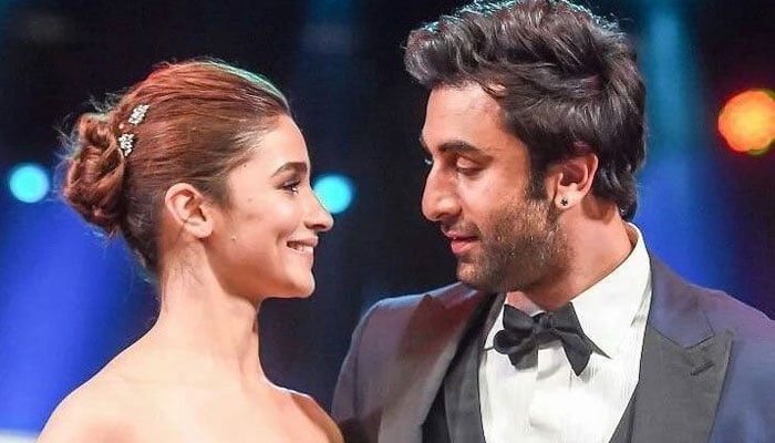 Ranbir Kapoor’s bungalow lit up with gorgeous decorations ahead of wedding