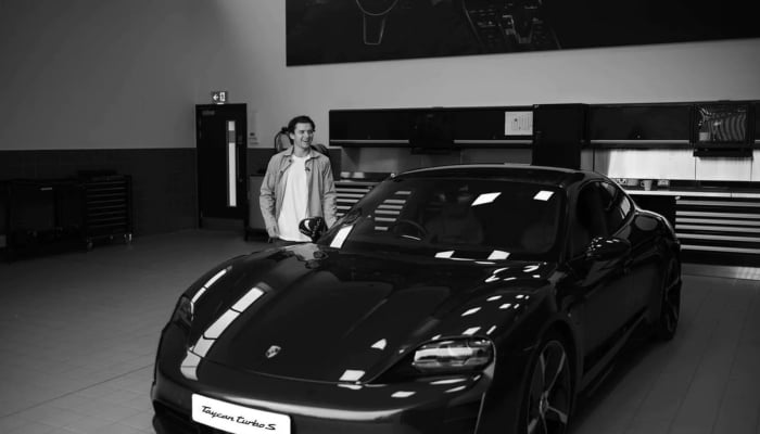 Tom Holland’s luxurious new Porsche reportedly costs Rs 2.13 crore