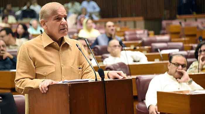 Shehbaz Sharif raises minimum wage of govt employees to Rs25,000