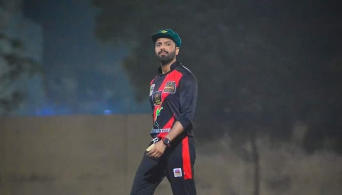 Pakistani superstar Fahad Mustafa walks gestures a cricket match in this undated photo. — Twitter/fahadmustafa26