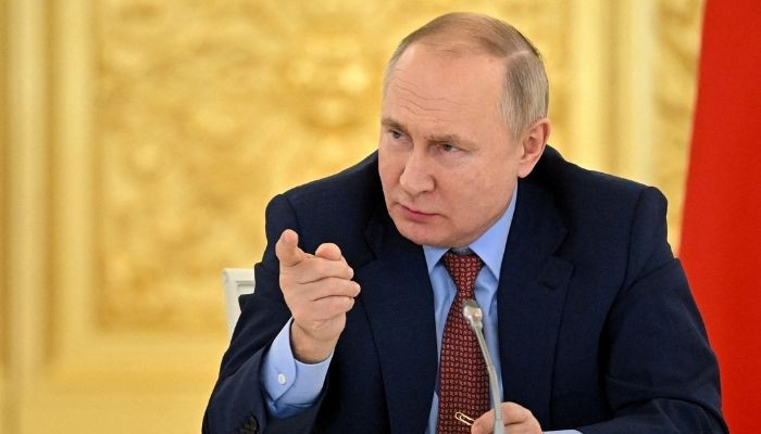 Vladimir Putin membela perang, mengatakan tujuannya ‘mulia’