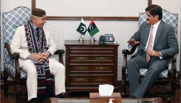 Prime Minister Shehbaz Sharif meets Chief Minister Sindh Murad Ali Shah at CM House, Karachi on April 13, 2022. — Twitter/@SindhCMHouse