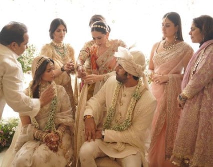 Riddhima Kapoor shares new snaps from Ranbir-Alia wedding: See