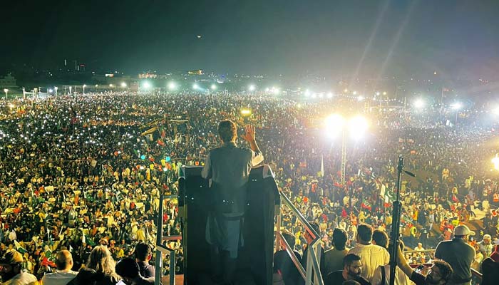 PTI Chairman and former prime minister Imran Khan addresses a charged crowd at Karachis Bagh-e-Jinnah on April 16, 2022.— Twitter/PTIofficial