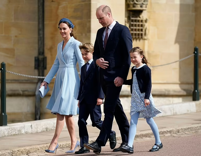 Prince William, Kate Middleton attend Easter service with George, Charlotte
