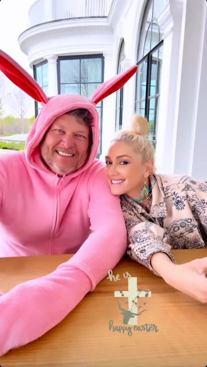 Blake Shelton turns pink Easter bunny for Gwen Stefani: ‘It’s Balkey!’