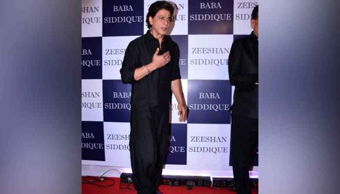 Shahrukh Khan made a grand appearance at Baba Siddique’s iftar party on Sunday