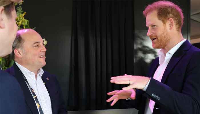 British Defense Secretary meets Prince Harry
