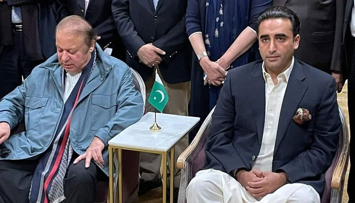 PML-N supremo Nawaz Sharif (L) and PPP Chairman Bilawal Bhutto-Zardari. — Twitter/PPPMediaCell