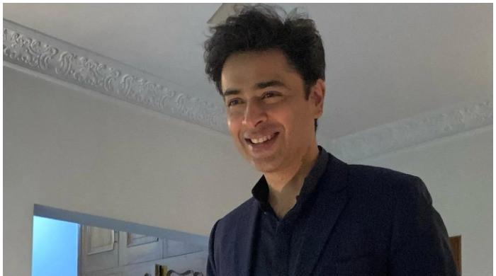 Sindh’s teaching license exam to work as ‘incentive’ to improve profession: Shehzad Roy