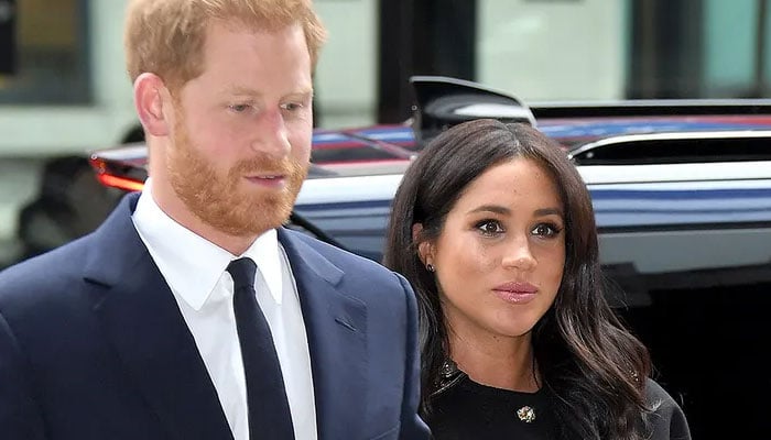 Prince Harry, Meghan Markle considering ‘long distance relationships’?