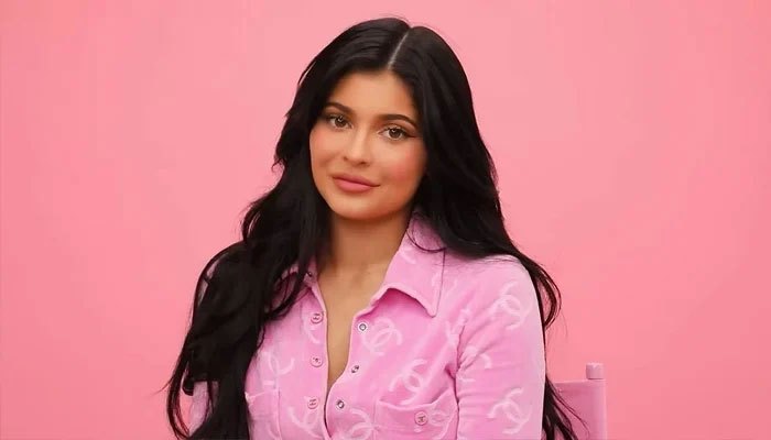 Kylie Jenner talks gaining 60lbs baby weight and weight loss secrets