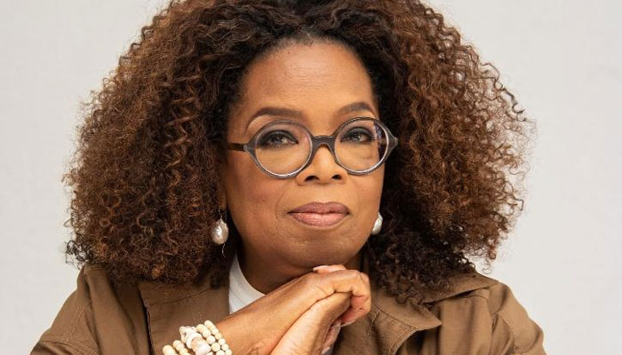 Oprah Winfrey reveals she did not leave her house for 322 days due to COVID