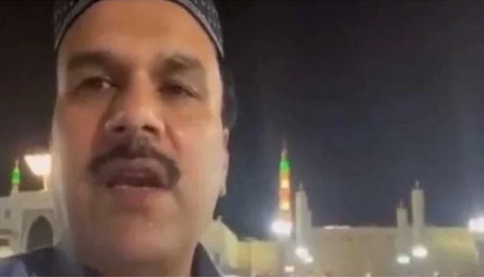 Screengrab from MNA Sheikh Rashid Shafiqs video from Masjid-e-Nabawi (PBUH) after the incident. — Twitter