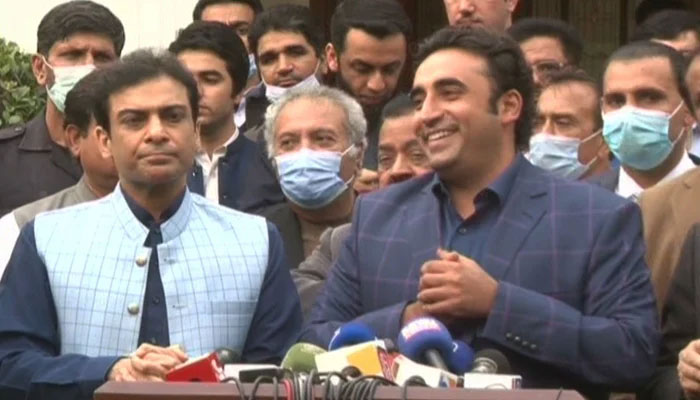 A PPP delegation will meet Punjab Chief Minister Hamza Shahbaz today and will place the power-sharing formula before him.— Geo News/file