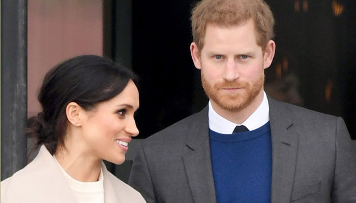 Prins Harry en Meghan Markle maken zich zorgen in Buckingham Palace
