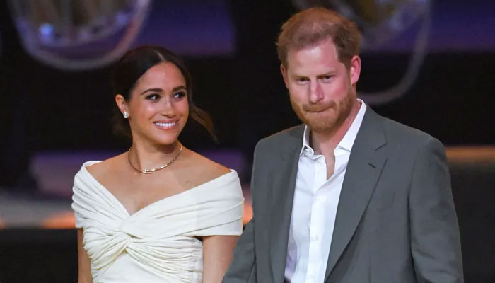 Prince Harry, Meghan Markle blasted for ‘adding burden’ to ‘already frail Queen’