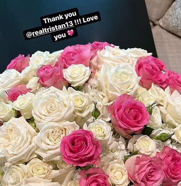 Kris Jenner happily accepted bouquet of flowers from Tristan Thompson after paternity scandal