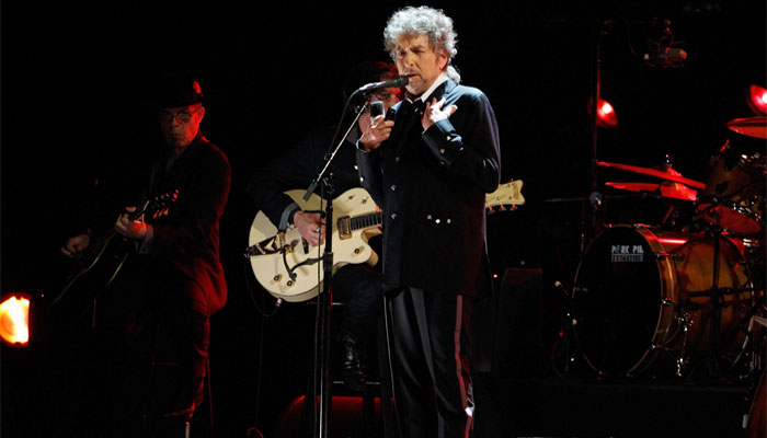 Bob Dylan’s first permanent artwork installed in French vineyard