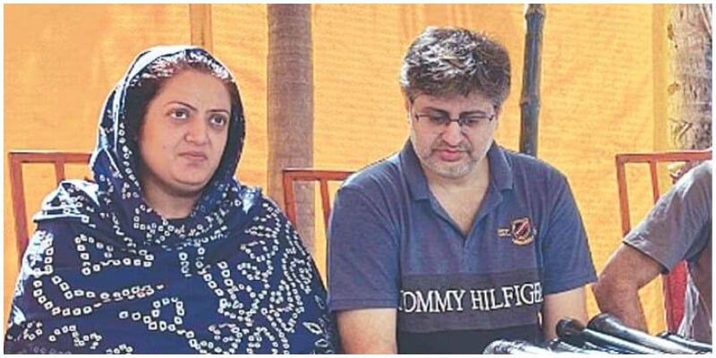 Saima Kazmi (left) and Mehdi Kazmi address a press conference at their residence on April 26, 2022. — PPI