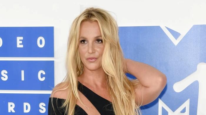 Britney Spears’ racy photo dump on Instagram sparks concerns among fans