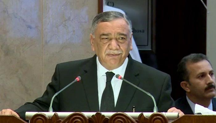 Former chief justice of Pakistan Asif Saeed Khan Khosa. — Twitter/@92newschannel