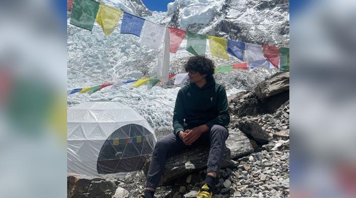After summiting Kanchenjunga, Shehroze eyes climbing 4th highest peak Lhotse