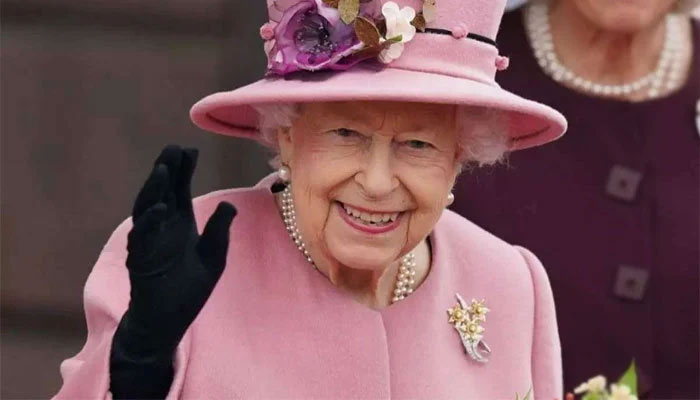 Queen is still the boss, will not let Meghan Netflix cameras linger around her