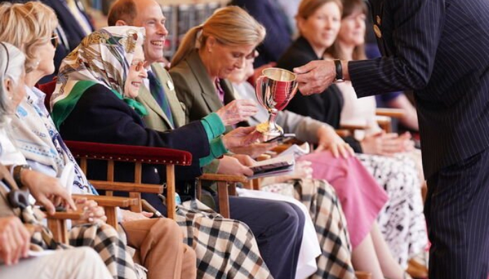 Queen Elizabeth’s pony wins first place at Royal Windsor Horse Show: See