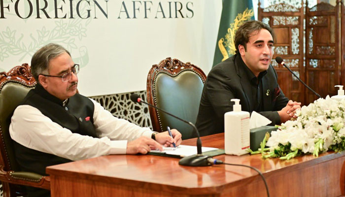 Foreign Minister Bilawal Bhutto-Zardari (R) addresses the condolence reference held at the Ministry of Foreign Affairs for the slain Chinese teachers in Islamabad, on May 14, 2022. — Twitter/PPP