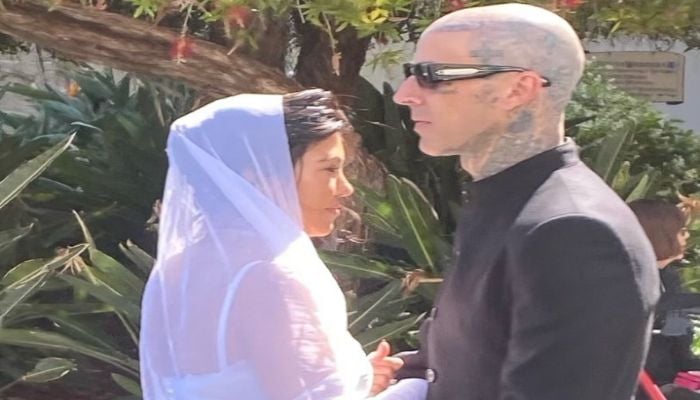 Kourtney Kardashian and Travis Barker legally tie the knot