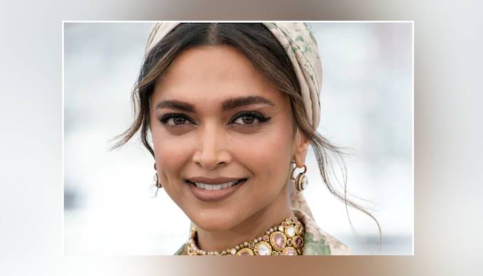 See: Deepika Padukone leaves everyone spellbound with retro look at Cannes 2022