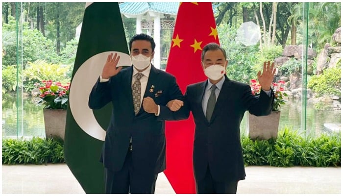 FM Bilawal Bhutto-Zardari and his Chinese counterpart Wang Yi. — Twitter/@BBhuttoZardari