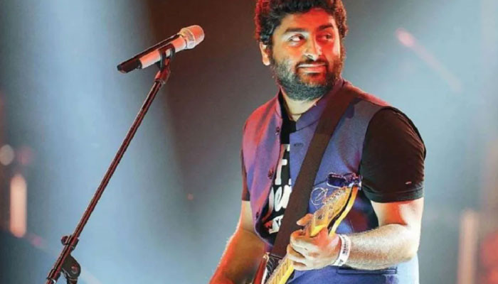indian-singer-arijit-singh-says-he-s-coming-to-pakistan-watch
