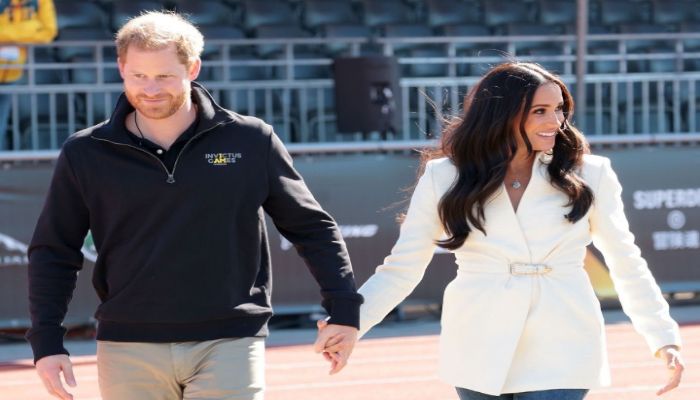 When will Prince Harry publish his memoir?