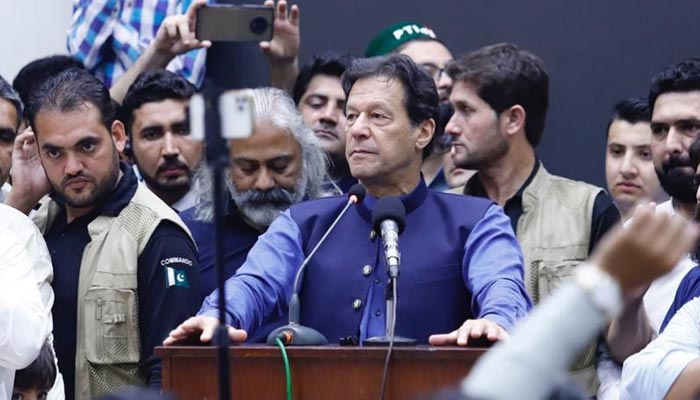 Azadi March ujian untuk peradilan, polisi, dan ‘netral’: Imran Khan