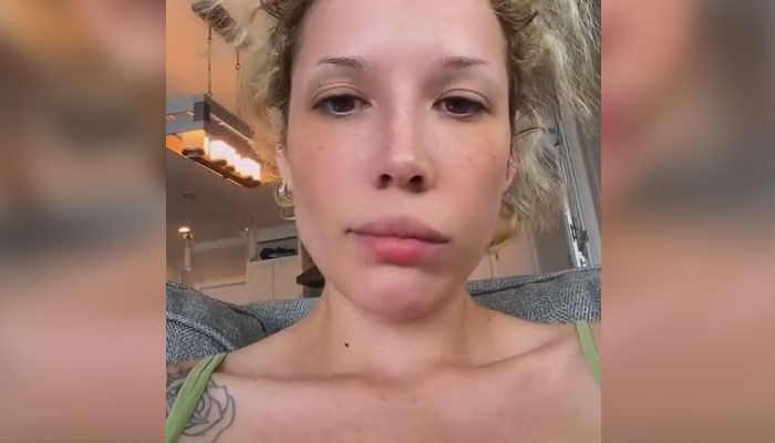 Halsey claims record label is ‘holding new song hostage’ for TIkTok fame