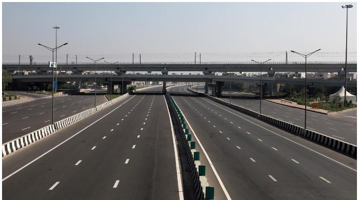 Does Lahore need a new mega expressway?