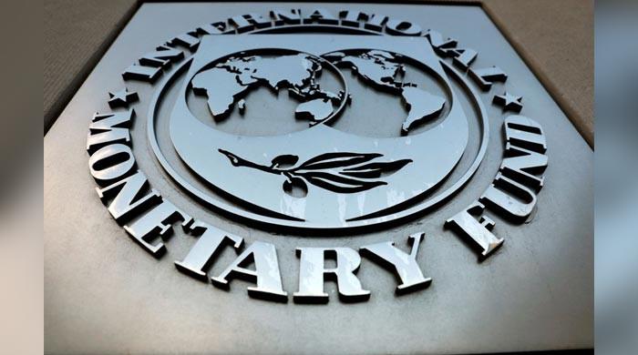 IMF to release $900 mln when Pakistan removes fuel price caps: sources