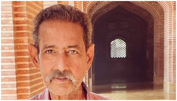 Talat Aslam, senior editor of The News international, photographed at the Shah Jahan mosque in Thatta late last year. —Talat Aslam/Twitter