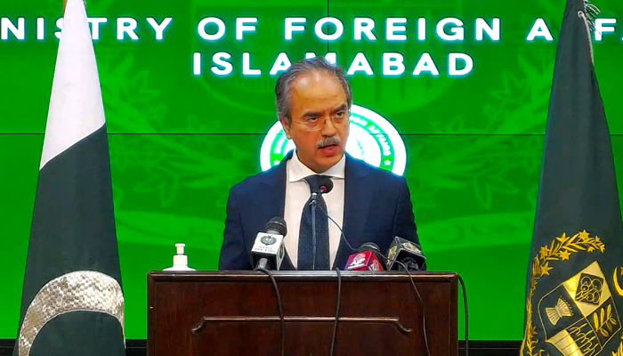Ministry of Foreign Affairs spokesperson Asim Iftikhar addressing his weekly briefing at the Ministry of Foreign Affairs in Islamabad, on May 27, 2022. — Facebook/foreignofficepk