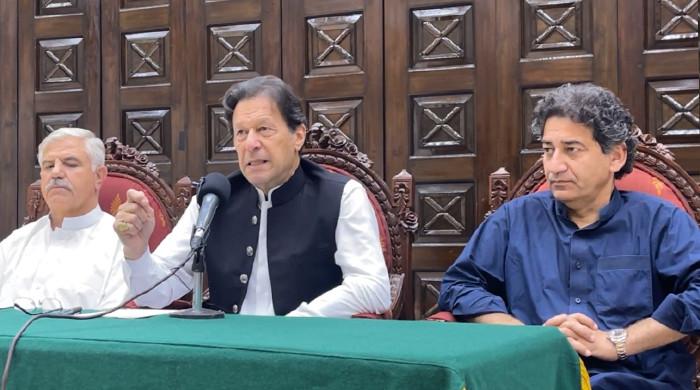 'No deal' with establishment, says Imran Khan 