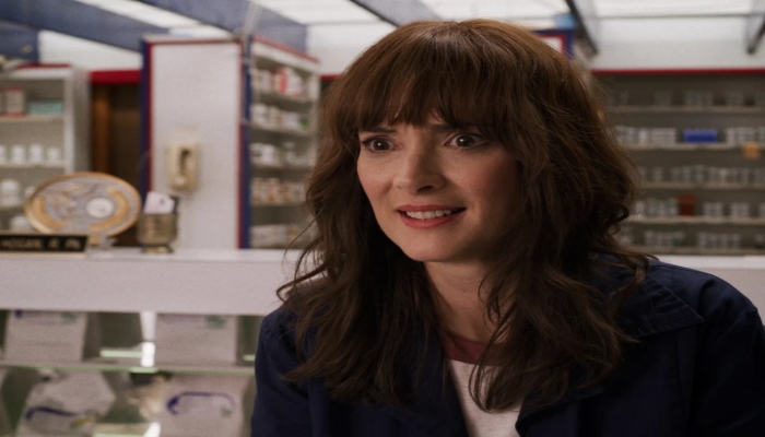 ‘Stranger Things: Winona Ryder dishes on working with grounded younger cast of the show