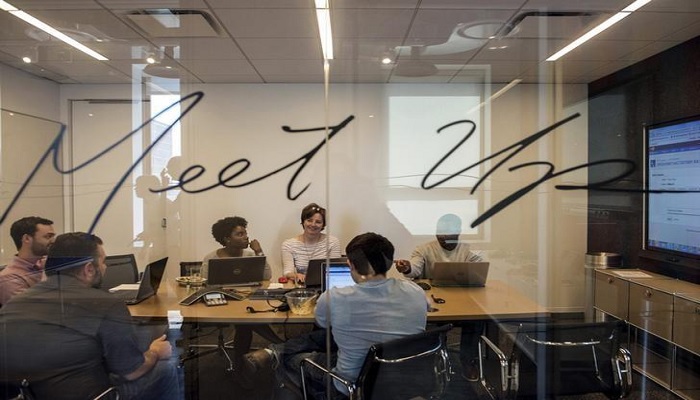 Employees work at the MasterCard offices in the Manhattan South neighborhood in New York, May 14, 2015.—Reuters