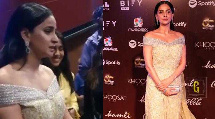 Saba Qamar breaks down in tears at ‘Kamli’ premiere