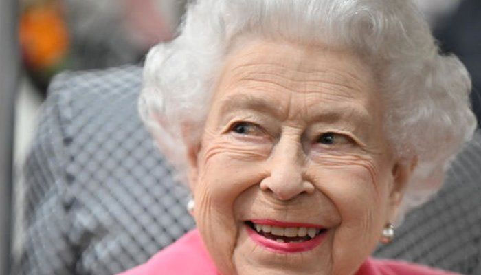 Queen era of steady visibility coming to an end, says ex-Archbishop